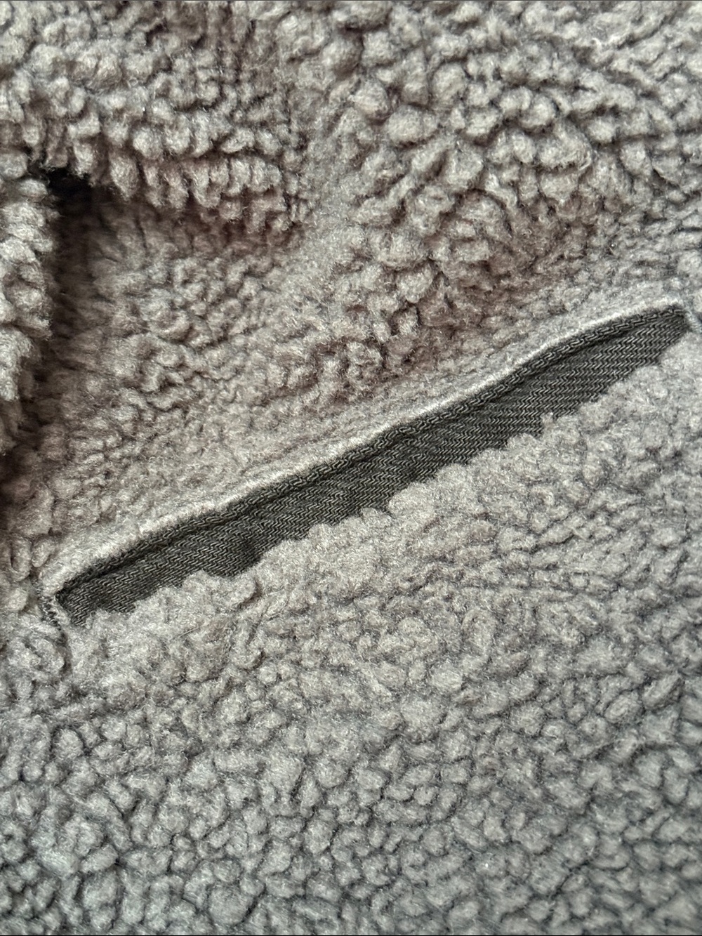 Levi's Black Denim Sherpa Jacket with Gray Lining - Picture 9 of 10